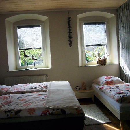 Ferienwohnung Im Alten Schulhaus - Keine Monteure Plech Esterno foto